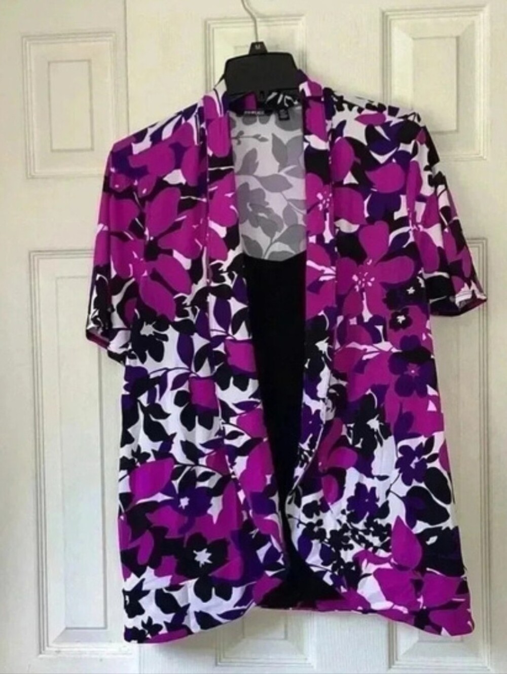 Elementz Women's White / Black and Purple Floral Short Sleeve Cardigan Blouse 2X